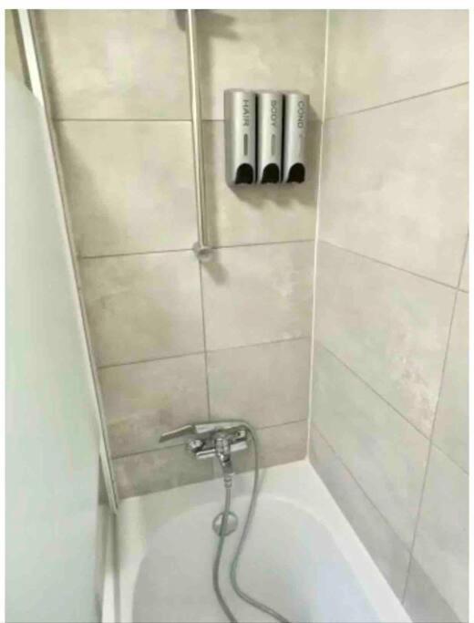 Rosa House Villa Дарлингтън Екстериор снимка
