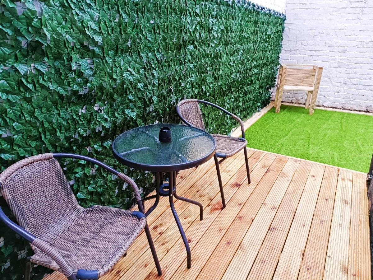 Rosa House Villa Дарлингтън Екстериор снимка