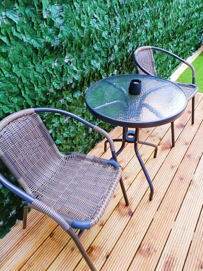 Rosa House Villa Дарлингтън Екстериор снимка