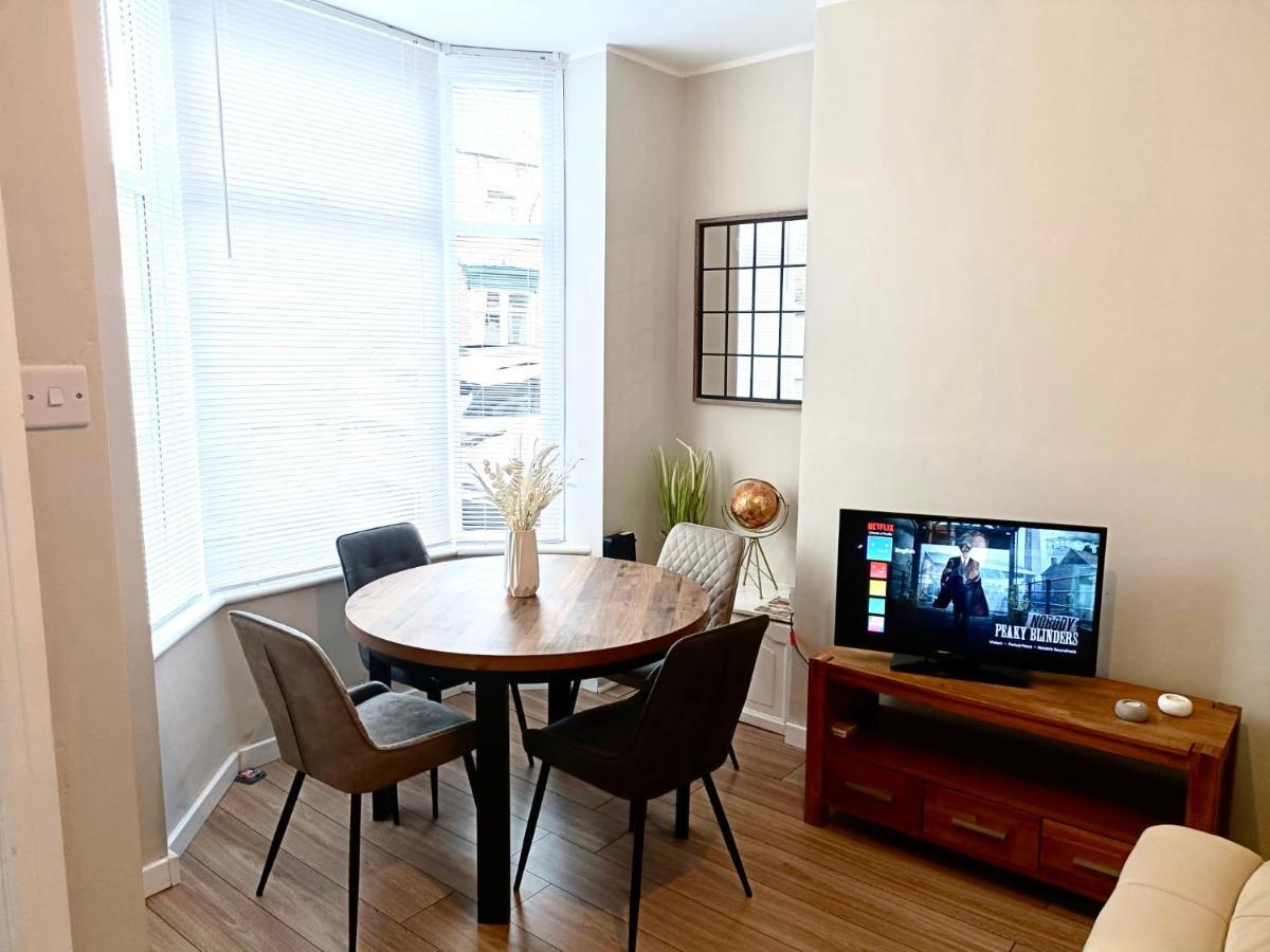 Rosa House Villa Дарлингтън Екстериор снимка